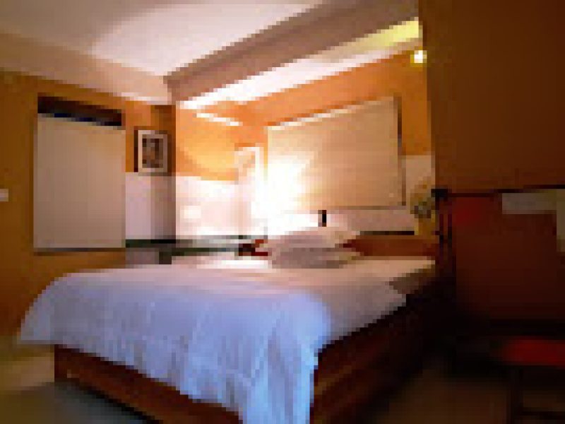 The Emerald Isle Suite Family