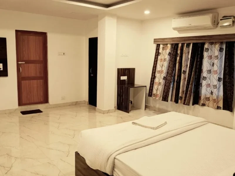 Standard Double Bedroom