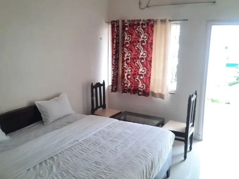 Deluxe Room Non AC (For 2 person)