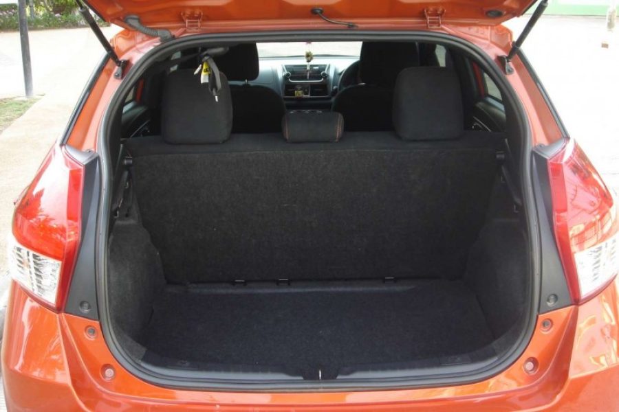 TOYOTA YARIS (2014-2017)