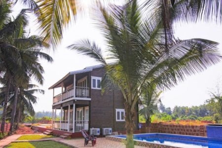 Casa Seaesta Beach Cottages & Suites