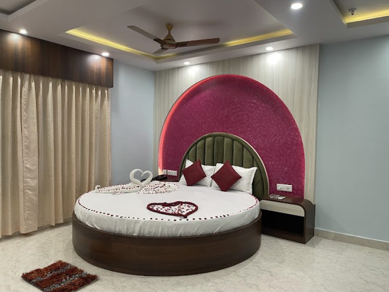 Honeymoon Suite Room