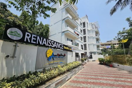 Hotel Renaissance Coastal Inn