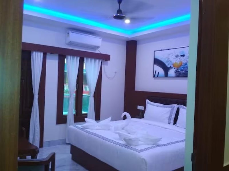 Deluxe Rooms With City View