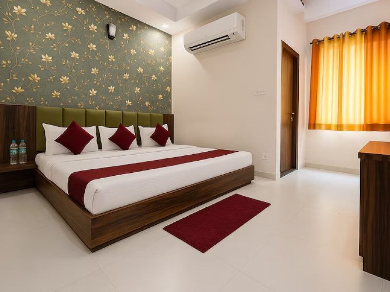 Triple bedroom with balcony