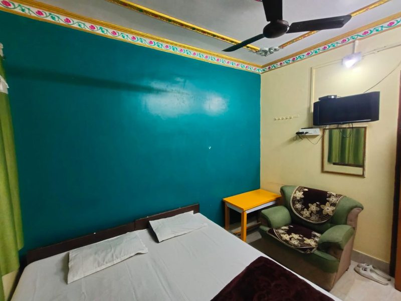 Deluxe double bedroom