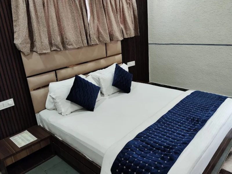 Deluxe Non Ac Double Bedroom