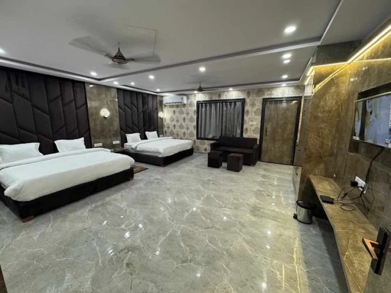 Deluxe Quadruple Room