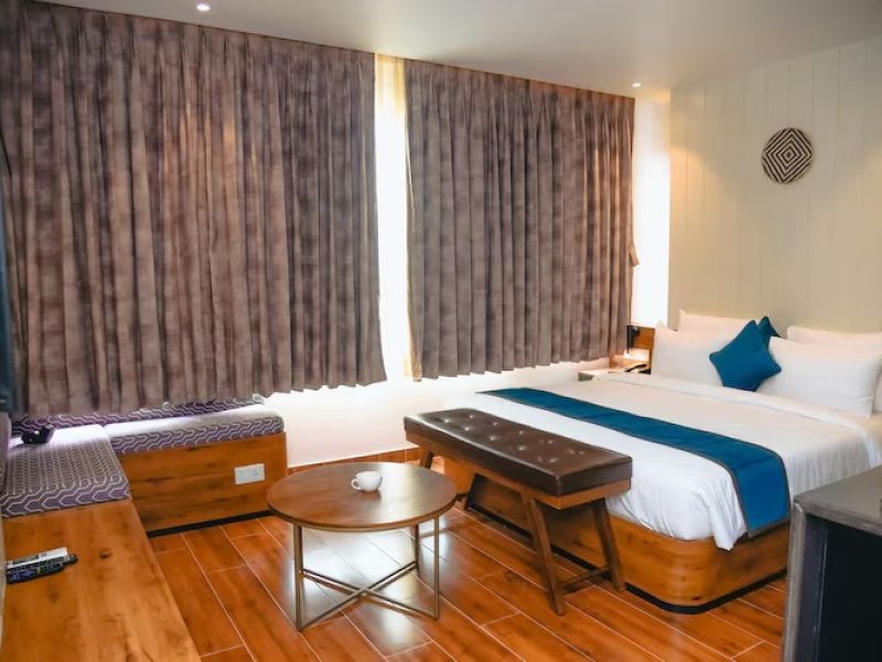 Deluxe Room-Residential View