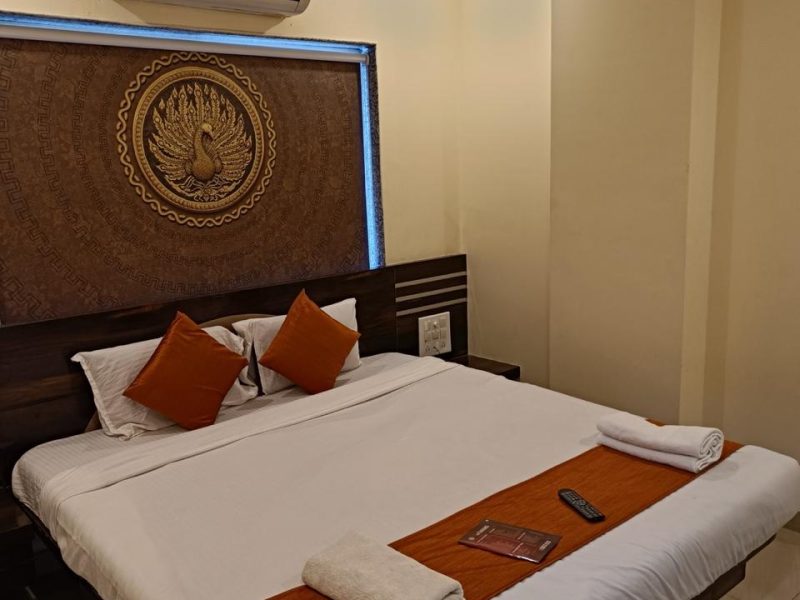 Standard Double Bedroom