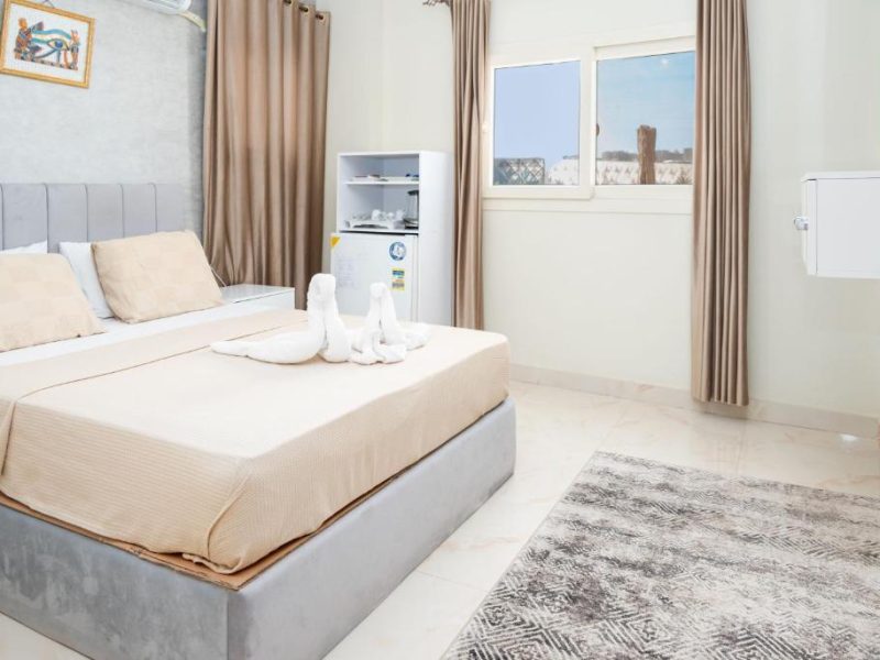 Single Room With Privet Bathroom